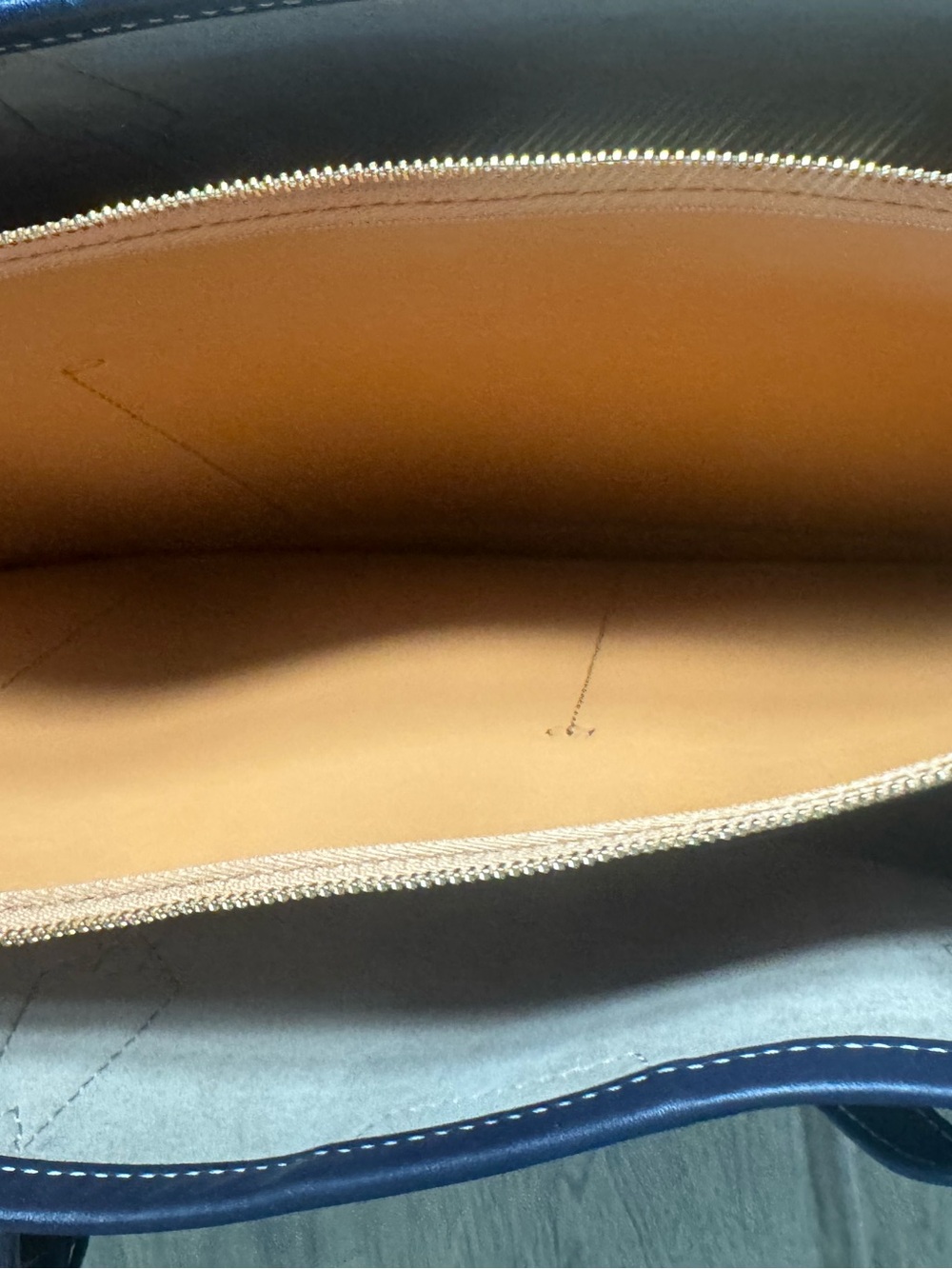 Tory Burch Luxury Tote Bag - Picture 10 of 11
